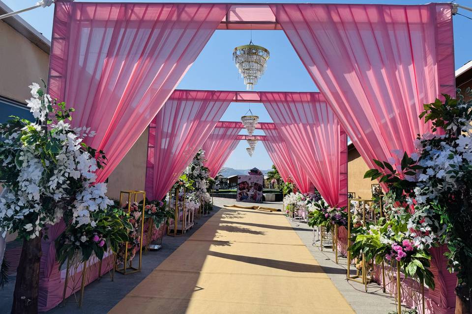 Wedding tunnel