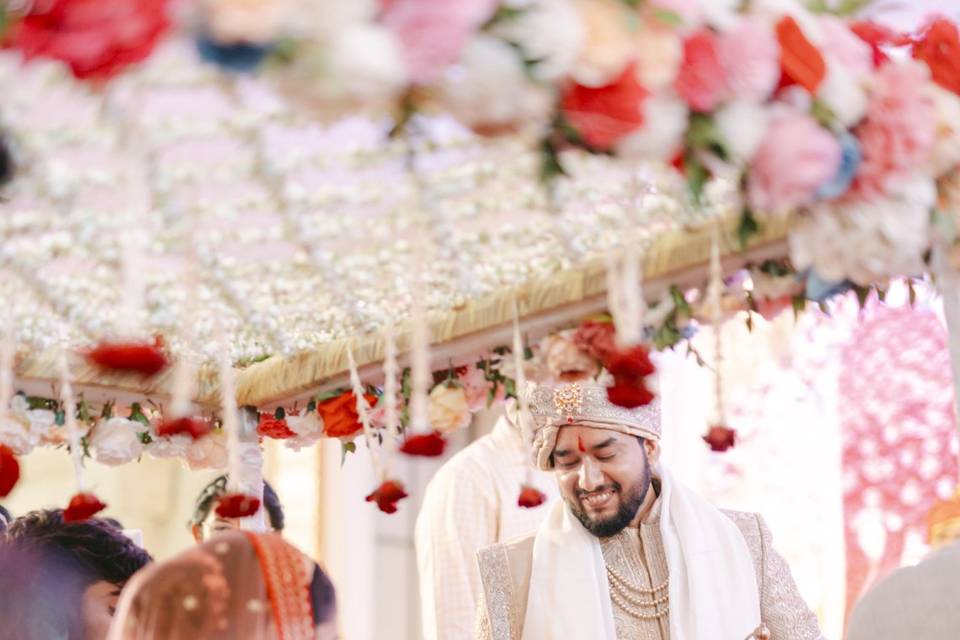 Welcome by groom