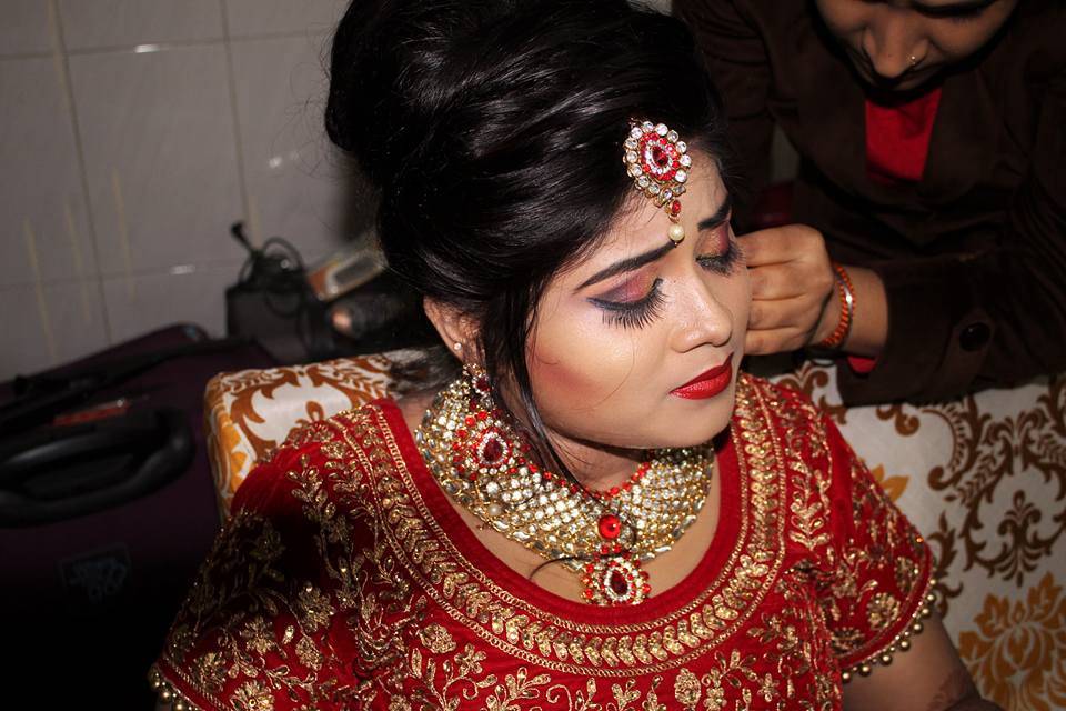 Bridal makeup