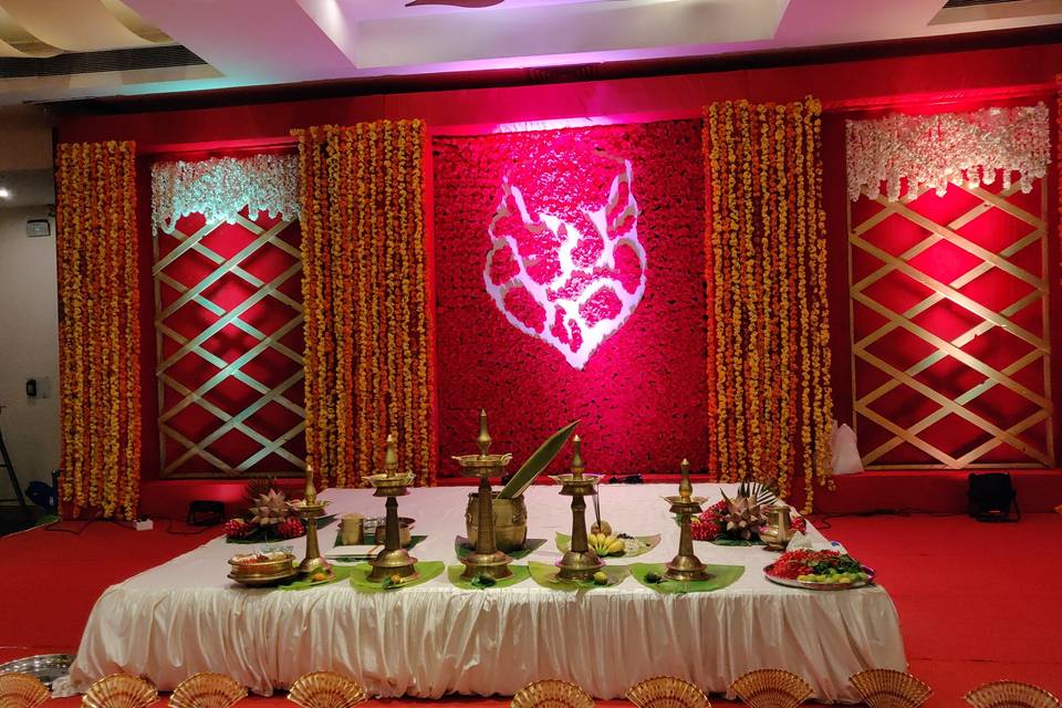 Simple hindu wedding stage