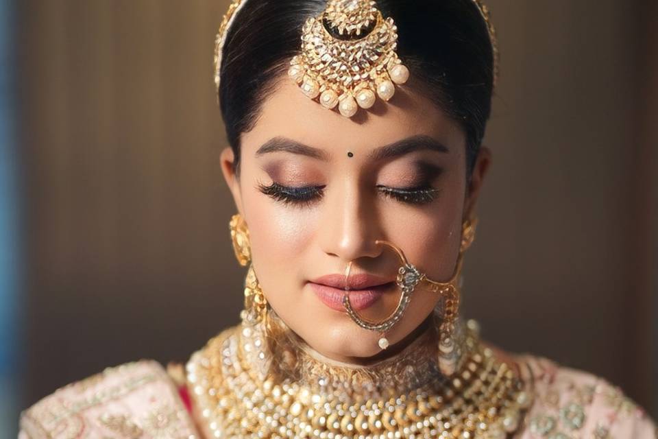 Makeovers By Kiran Kaushik