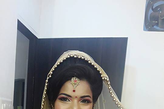 Bridal makeup