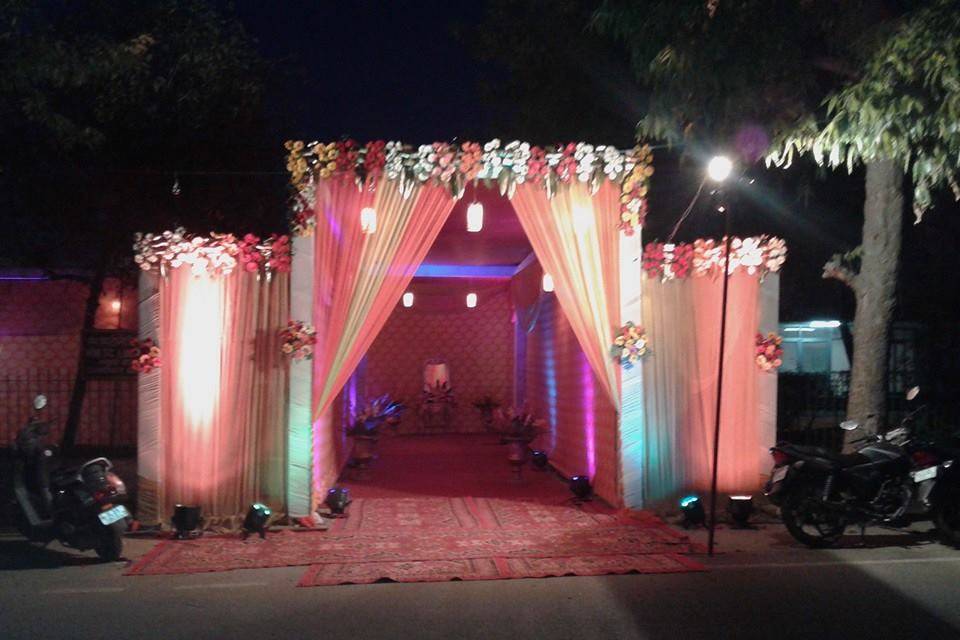 Entrance Decor