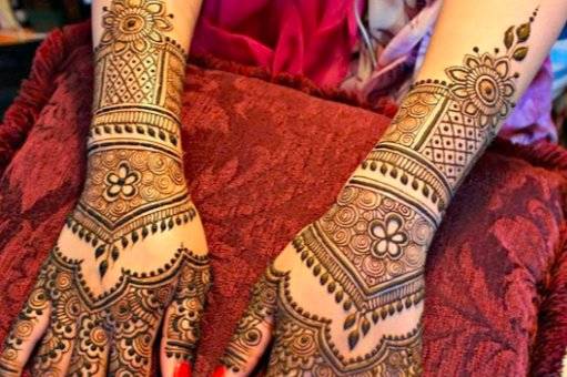 9 Beautifully Mesmerizing Bajuband Mehndi Designs