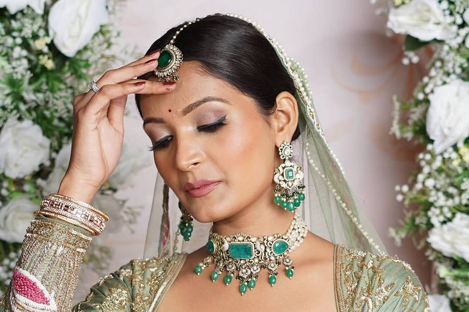 Makeup Artist Janvi