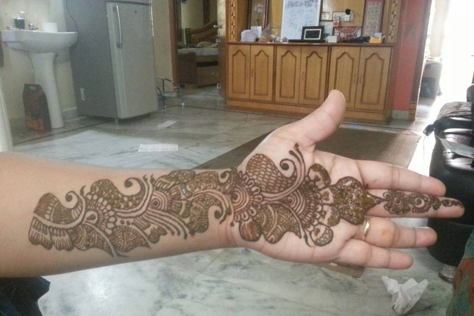 Best Mehendi Arts