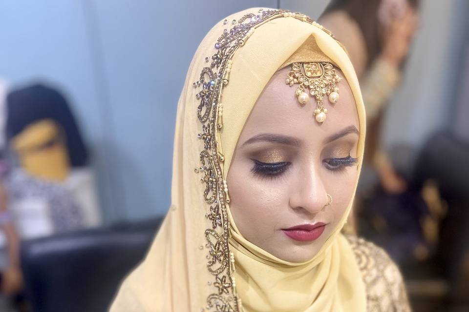 Nilofer Makeup Artist