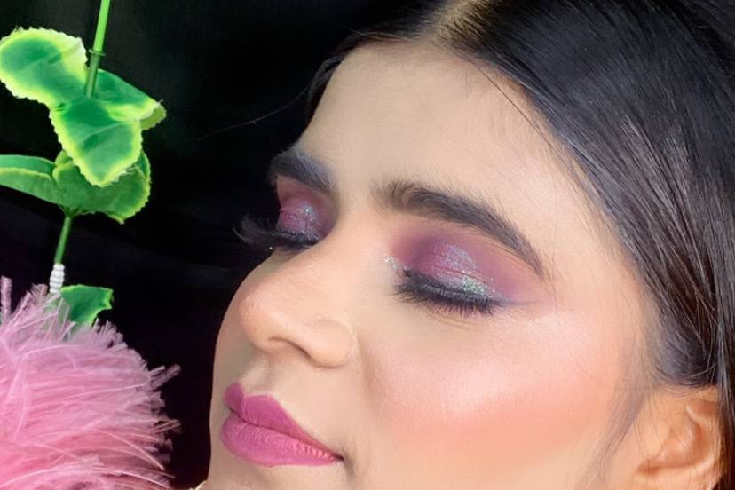 Nilofer Makeup Artist