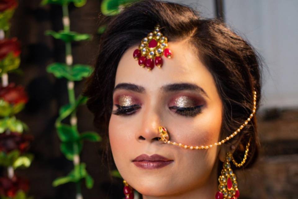 Nilofer Makeup Artist