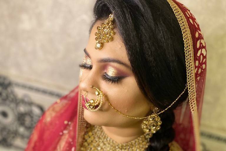 Nilofer Makeup Artist