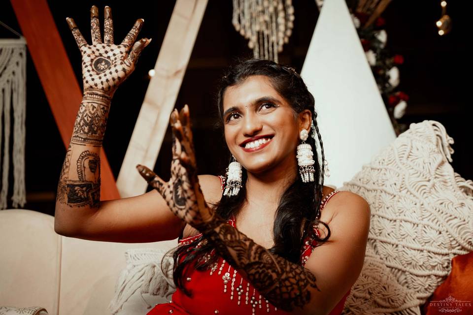 Pre-Wedding Ceremony: Mehendi