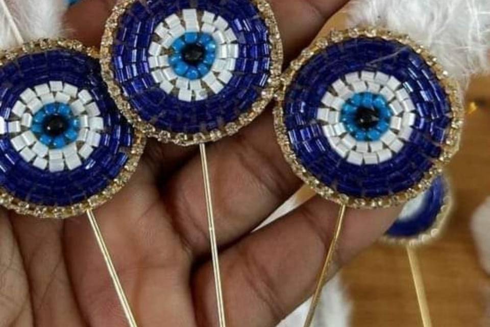 Barat welcome broaches