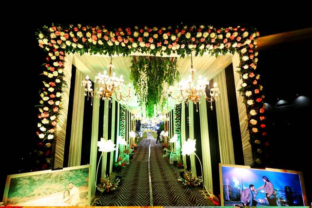 Entrance decor