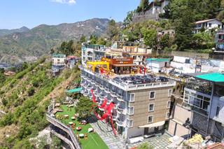 Hotel Highland Resort by DLS Hotels
