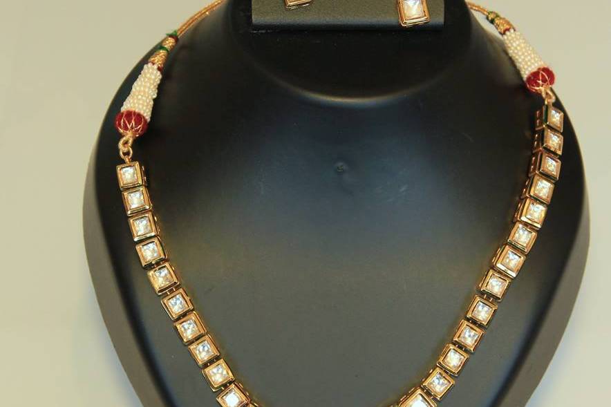 Kundan necklace