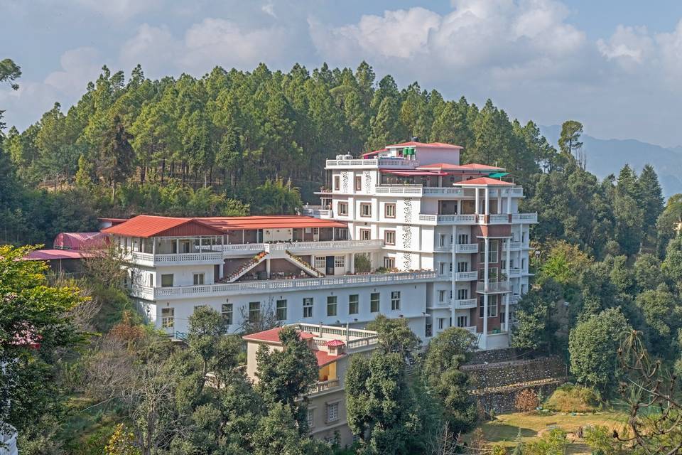 Tehri Club Resort by DLS Hotels