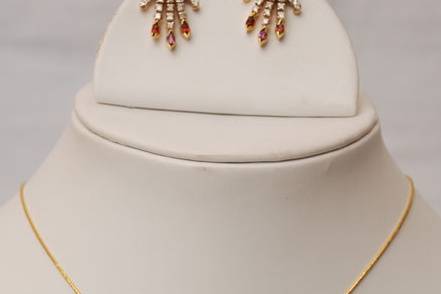 Necklace & earrings