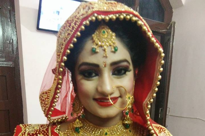 Kiran Sharma Makeup