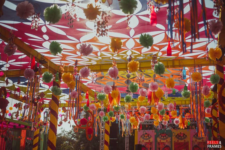 Bright Mehendi decor