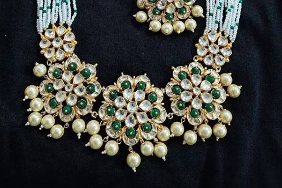 Necklace & earrings