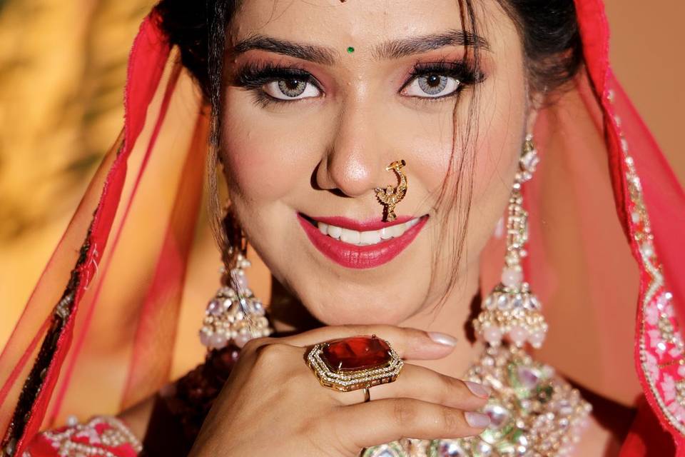 Red bridal glam
