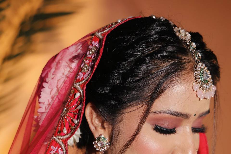 Red bridal glam