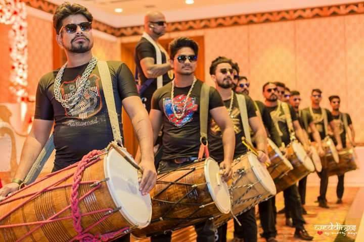 Dhol walas