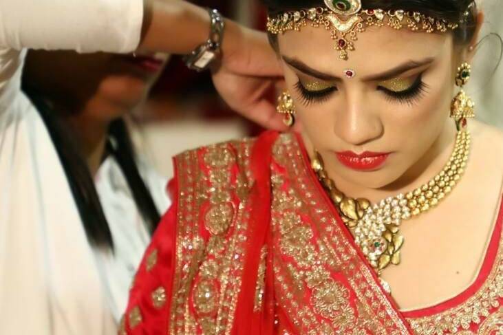 Bridal makeup