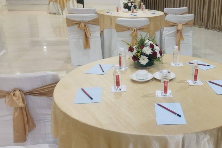 BANQUET HALL