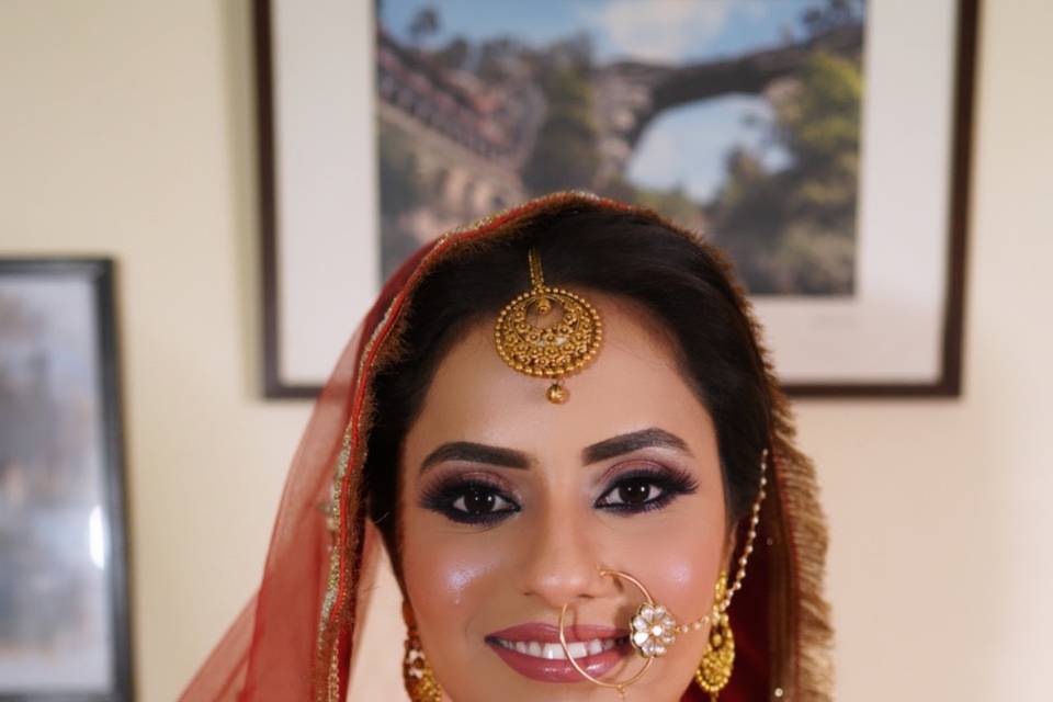 Divine bridal look