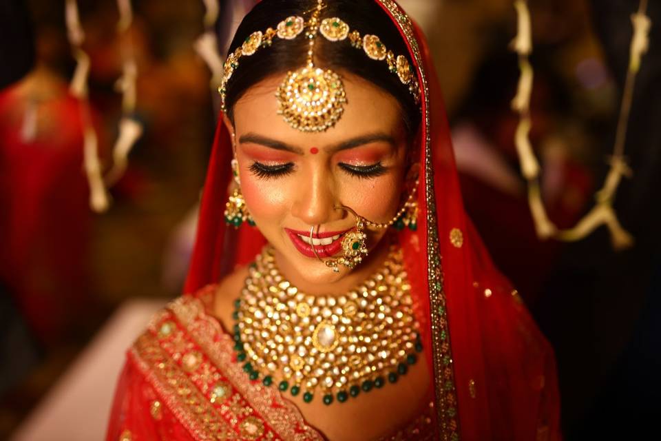 Divine bridal look