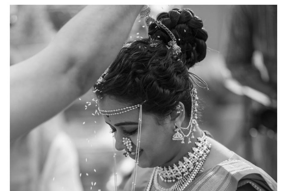 Weddings_portrait_bykedar_1729221129_3481281610923407693_1197890141
