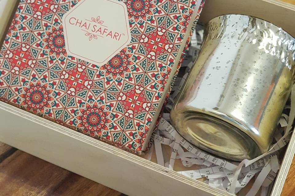 Gift box with Tea & Candle
