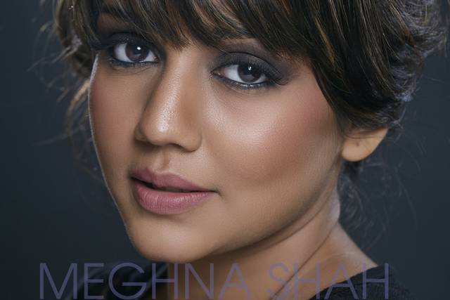 Smokey eyes, party look