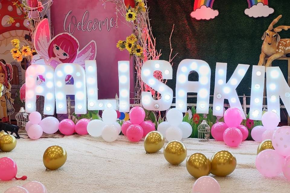 Theme decor