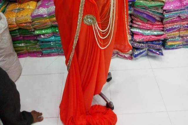 Aarti Sarees Emporium