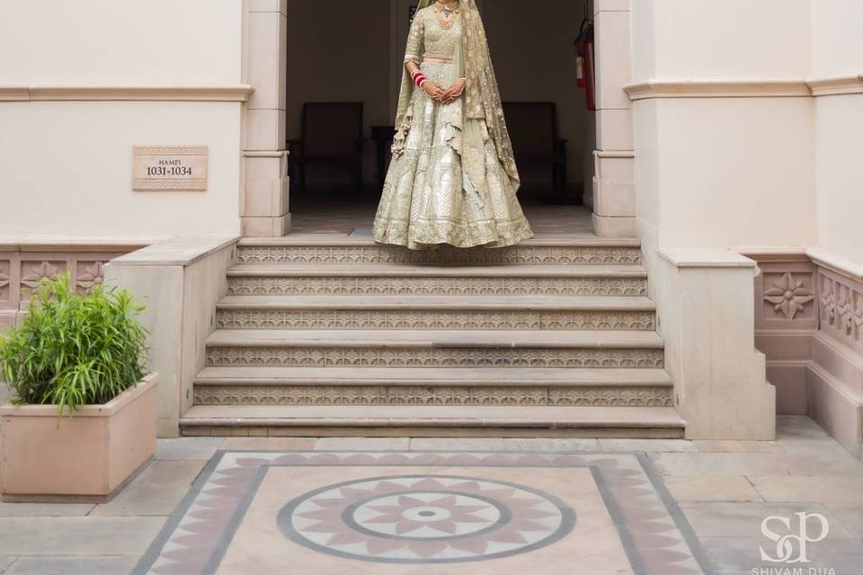 Bride entry