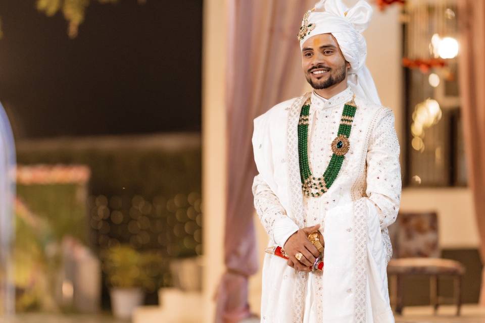 Groom