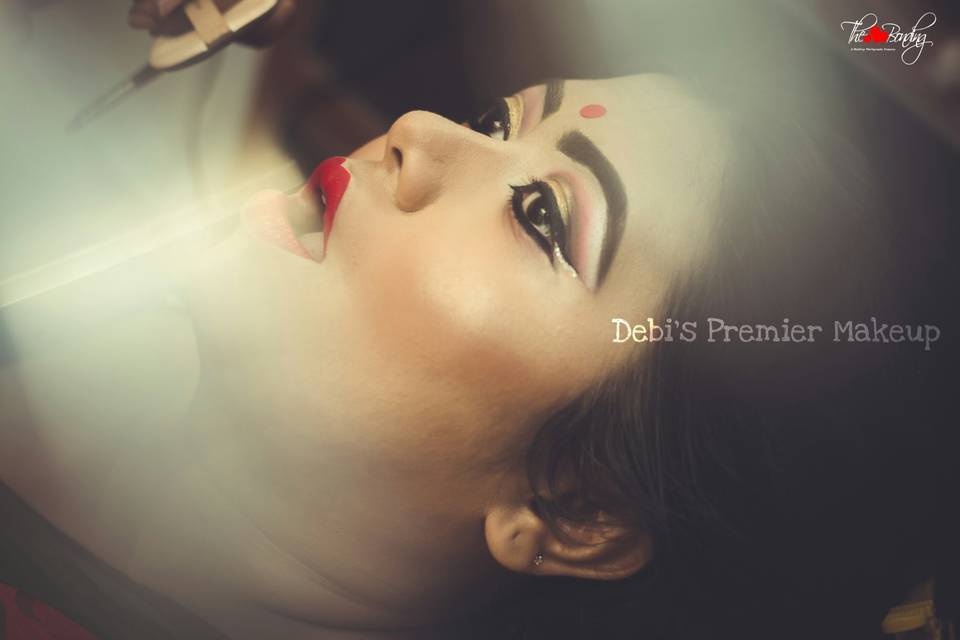 Airbrush bridal makeup