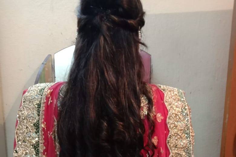 Lailas Beauty Parlor, Hyderabad