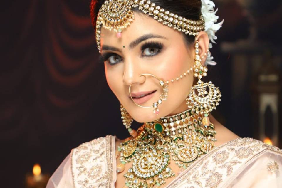 Professional Makeup Artist Deepali Bahri