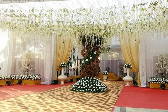 Entry Passage Decor