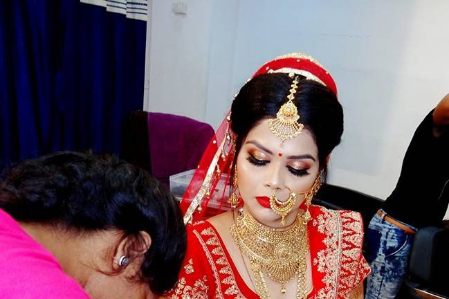 Bridal makeup