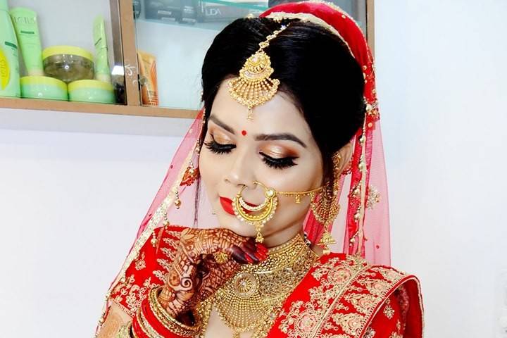 Bridal makeup