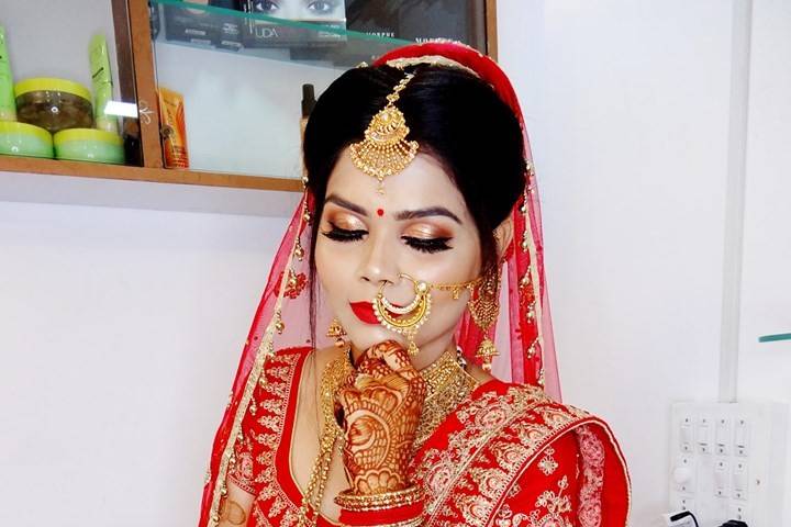 Bridal makeup