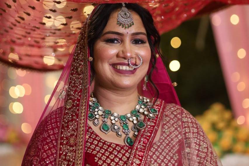 Bride in AD Jewellry