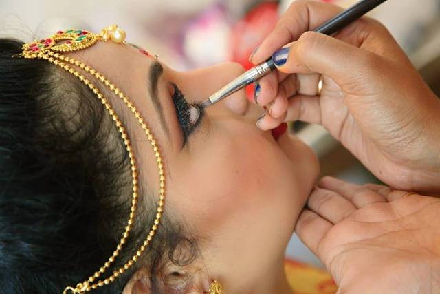 AURA - Makeup Artistry by Tama Debb