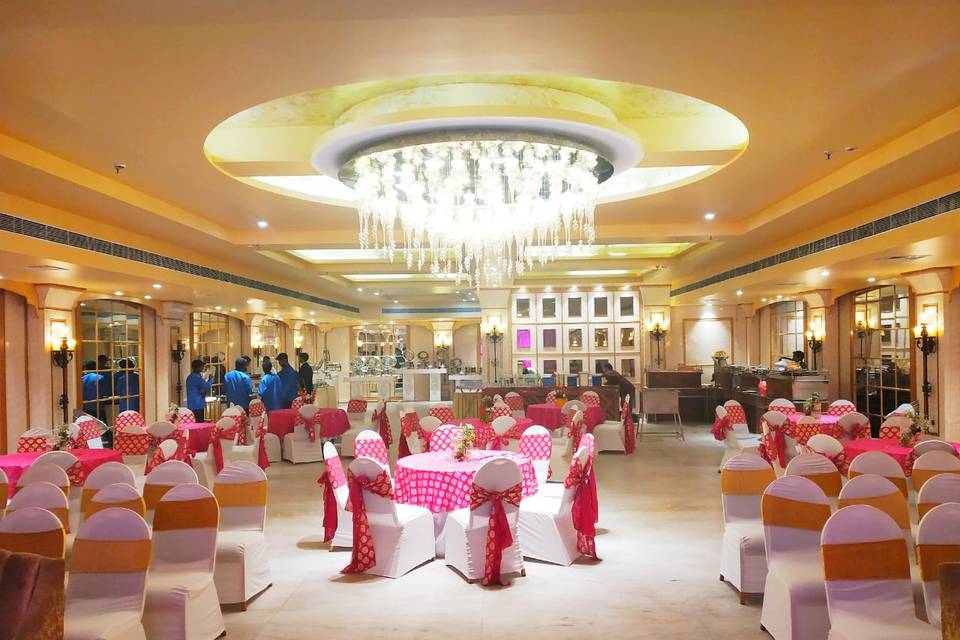 L’Elegant Hotel & Banquets
