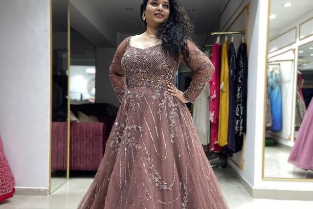 Top Gown Manufacturers in Pune - गाउन मनुफक्चरर्स, पुणे - Best Evening Gown  Manufacturers - Justdial