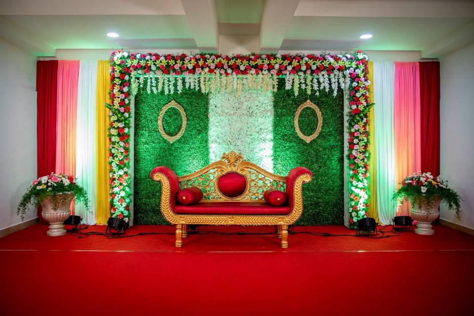 Mehandi&haldi stage decoration